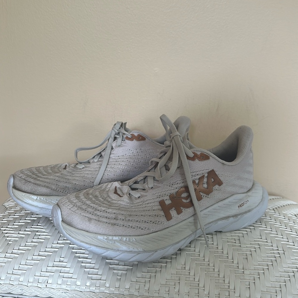 Hoka Mach 5